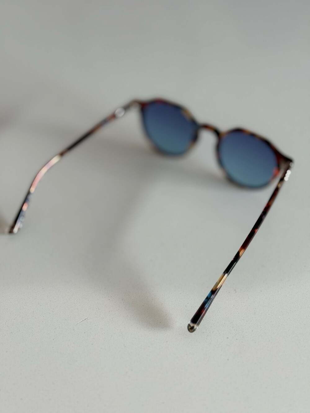 Taylor Morris Oxford Taxi Tortoise Sunglasses with Blue Lenses - Picture 3 of 6